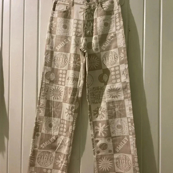 Smiley and H&M jeans-4 NWOT - Picture 3 of 8